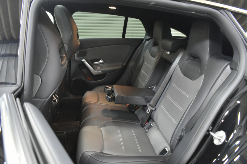 メルセデスベンツ CLAクラス CLA200d ｼｭｰﾃｨﾝｸﾞﾌﾞﾚｰｸ AMGﾗｲﾝ AMGﾚｻﾞｰｴｸｽｸﾙｰｼﾌﾞP ｱﾄﾞﾊﾞﾝｽﾄﾞP ﾅﾋﾞｹﾞｰｼｮﾝP ﾚｰﾀﾞｰｾｰﾌﾃｨP ﾊﾟﾉﾗﾏｻﾝﾙｰﾌ 革 AMGｴｱﾛ18AW MBUXﾅﾋﾞTV HUD 360ｶﾒﾗ ﾃﾞｨｽﾄﾛ ﾌﾞﾗｲﾝﾄﾞS ﾚｰﾝｷｰﾌﾟ ﾌｯﾄｹﾞｰﾄ ｷｰﾚｽｺﾞｰ 2年保証