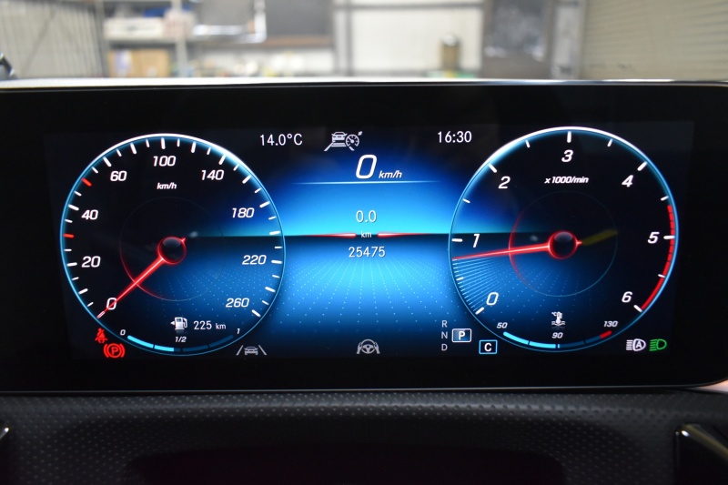 メルセデスベンツ CLAクラス CLA200d ｼｭｰﾃｨﾝｸﾞﾌﾞﾚｰｸ AMGﾗｲﾝ AMGﾚｻﾞｰｴｸｽｸﾙｰｼﾌﾞP ｱﾄﾞﾊﾞﾝｽﾄﾞP ﾅﾋﾞｹﾞｰｼｮﾝP ﾚｰﾀﾞｰｾｰﾌﾃｨP ﾊﾟﾉﾗﾏｻﾝﾙｰﾌ 革 AMGｴｱﾛ18AW MBUXﾅﾋﾞTV HUD 360ｶﾒﾗ ﾃﾞｨｽﾄﾛ ﾌﾞﾗｲﾝﾄﾞS ﾚｰﾝｷｰﾌﾟ ﾌｯﾄｹﾞｰﾄ ｷｰﾚｽｺﾞｰ 2年保証