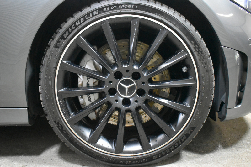 AMG Cクラス C43 4ﾏﾁｯｸ  ﾚｰﾀﾞｰｾｰﾌﾃｨP 後期型 3.0V6ﾀｰﾎﾞ 390馬力 ﾊﾟﾉﾗﾏｻﾝﾙｰﾌ ﾋｰﾀｰ黒本革 ﾃﾞｨｽﾄﾛ BSM Lﾁｪﾝｼﾞ AMGｴｱﾛ ｷｰGO ﾊﾟｰｸﾄﾛ ﾌｯﾄﾄﾗﾝｸ HUD ﾌﾞﾙﾒｽﾀｰS 液晶ﾒｰﾀｰ LEDﾍｯﾄﾞﾗｲﾄ 地ﾃﾞｼﾞﾅﾋﾞ Bｶﾒﾗ 2年保証