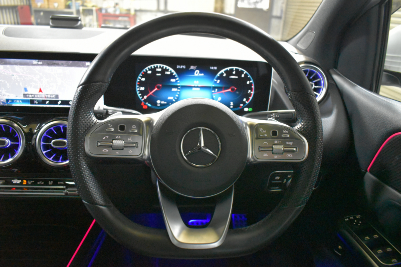 メルセデスベンツ Bクラス B180 AMGﾗｲﾝ AMGﾚｻﾞｰｴｸｽｸﾙｰｼﾌﾞP ｱﾄﾞﾊﾞﾝｽﾄﾞP ﾚｰﾀﾞｰSP  MBUXｼｽﾃﾑ ﾊﾟﾉﾗﾏR ﾋｰﾀｰ付革 ACC BSM Lﾁｪﾝｼﾞ AMGｴｱﾛ18AW ﾏﾙﾁLED HUD 対話式ﾅﾋﾞTV 360ｶﾒﾗ 2年保証