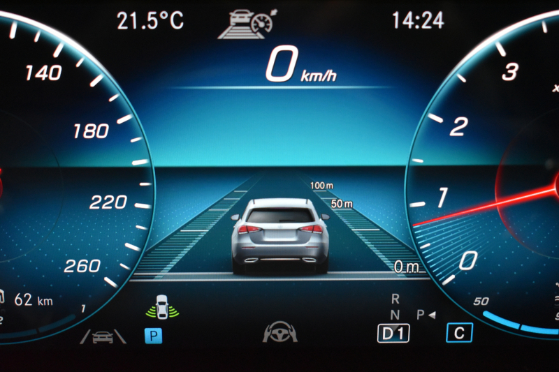 メルセデスベンツ Bクラス B180 AMGﾗｲﾝ AMGﾚｻﾞｰｴｸｽｸﾙｰｼﾌﾞP ｱﾄﾞﾊﾞﾝｽﾄﾞP ﾚｰﾀﾞｰSP  MBUXｼｽﾃﾑ ﾊﾟﾉﾗﾏR ﾋｰﾀｰ付革 ACC BSM Lﾁｪﾝｼﾞ AMGｴｱﾛ18AW ﾏﾙﾁLED HUD 対話式ﾅﾋﾞTV 360ｶﾒﾗ 2年保証