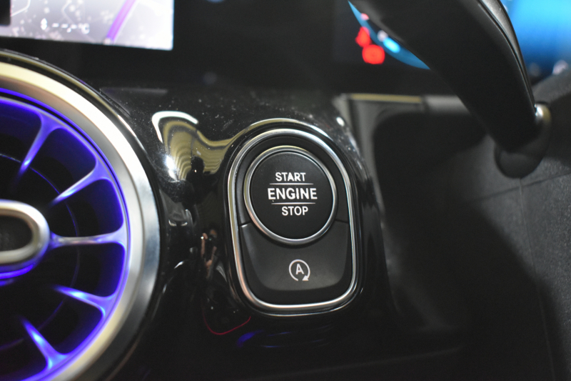 メルセデスベンツ Bクラス B180 AMGﾗｲﾝ AMGﾚｻﾞｰｴｸｽｸﾙｰｼﾌﾞP ｱﾄﾞﾊﾞﾝｽﾄﾞP ﾚｰﾀﾞｰSP  MBUXｼｽﾃﾑ ﾊﾟﾉﾗﾏR ﾋｰﾀｰ付革 ACC BSM Lﾁｪﾝｼﾞ AMGｴｱﾛ18AW ﾏﾙﾁLED HUD 対話式ﾅﾋﾞTV 360ｶﾒﾗ 2年保証