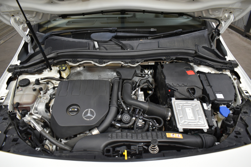 メルセデスベンツ Bクラス B180 AMGﾗｲﾝ AMGﾚｻﾞｰｴｸｽｸﾙｰｼﾌﾞP ｱﾄﾞﾊﾞﾝｽﾄﾞP ﾚｰﾀﾞｰSP  MBUXｼｽﾃﾑ ﾊﾟﾉﾗﾏR ﾋｰﾀｰ付革 ACC BSM Lﾁｪﾝｼﾞ AMGｴｱﾛ18AW ﾏﾙﾁLED HUD 対話式ﾅﾋﾞTV 360ｶﾒﾗ 2年保証