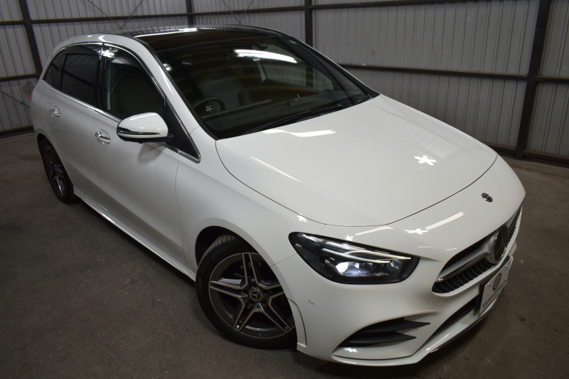 メルセデスベンツ Bクラス B180 AMGﾗｲﾝ AMGﾚｻﾞｰｴｸｽｸﾙｰｼﾌﾞP ｱﾄﾞﾊﾞﾝｽﾄﾞP ﾚｰﾀﾞｰSP  MBUXｼｽﾃﾑ ﾊﾟﾉﾗﾏR ﾋｰﾀｰ付革 ACC BSM Lﾁｪﾝｼﾞ AMGｴｱﾛ18AW ﾏﾙﾁLED HUD 対話式ﾅﾋﾞTV 360ｶﾒﾗ 2年保証