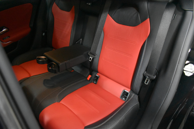 メルセデスベンツ CLAクラス CLA200d AMGﾗｲﾝ AMGﾚｻﾞｰｴｸｽｸﾙｰｼﾌﾞP ｱﾄﾞﾊﾞﾝｽﾄﾞP ﾅﾋﾞｹﾞｰｼｮﾝP ﾚｰﾀﾞｰｾｰﾌﾃｨP 1ｵｰﾅｰ ﾊﾟﾉﾗﾏｻﾝﾙｰﾌ 革 AMGｴｱﾛ18AW MBUXﾅﾋﾞTV HUD 360ｶﾒﾗ ｱﾄﾞﾊﾞﾝｽﾄﾞｻｳﾝﾄﾞ ﾃﾞｨｽﾄﾛ ﾌﾞﾗｲﾝﾄﾞS ﾚｰﾝｷｰﾌﾟ ﾌｯﾄﾄﾗﾝｸ ｷｰﾚｽｺﾞｰ 2年保証