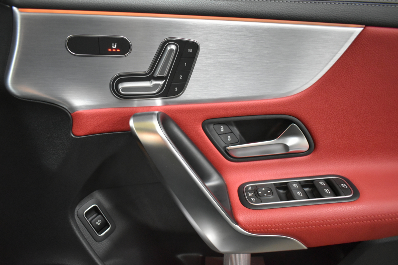 メルセデスベンツ CLAクラス CLA200d AMGﾗｲﾝ AMGﾚｻﾞｰｴｸｽｸﾙｰｼﾌﾞP ｱﾄﾞﾊﾞﾝｽﾄﾞP ﾅﾋﾞｹﾞｰｼｮﾝP ﾚｰﾀﾞｰｾｰﾌﾃｨP 1ｵｰﾅｰ ﾊﾟﾉﾗﾏｻﾝﾙｰﾌ 革 AMGｴｱﾛ18AW MBUXﾅﾋﾞTV HUD 360ｶﾒﾗ ｱﾄﾞﾊﾞﾝｽﾄﾞｻｳﾝﾄﾞ ﾃﾞｨｽﾄﾛ ﾌﾞﾗｲﾝﾄﾞS ﾚｰﾝｷｰﾌﾟ ﾌｯﾄﾄﾗﾝｸ ｷｰﾚｽｺﾞｰ 2年保証