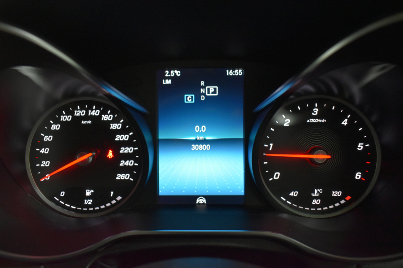 メルセデスベンツ Cクラス C220d AVG AMGﾗｲﾝ ﾚｰﾀﾞｰｾｰﾌﾃｨP 後期型  燃費18.9km  ﾋｰﾀｰ黒革 ﾃﾞｨｽﾄﾛ BSM Lﾁｪﾝｼﾞ 誤発進 AMGｴｱﾛ18AW  ｷｰﾚｽGO ﾊﾟｰｸﾄﾛ LEDﾍｯﾄﾞﾗｲﾄ ﾏﾙﾁｱﾝﾋﾞｴﾝﾄ 地ﾃﾞｼﾞﾅﾋﾞBｶﾒﾗ 2年保証