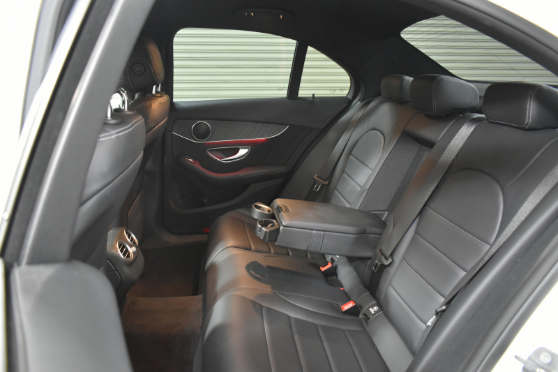 メルセデスベンツ Cクラス C220d AVG AMGﾗｲﾝ ﾚｰﾀﾞｰｾｰﾌﾃｨP 後期型  燃費18.9km  ﾋｰﾀｰ黒革 ﾃﾞｨｽﾄﾛ BSM Lﾁｪﾝｼﾞ 誤発進 AMGｴｱﾛ18AW  ｷｰﾚｽGO ﾊﾟｰｸﾄﾛ LEDﾍｯﾄﾞﾗｲﾄ ﾏﾙﾁｱﾝﾋﾞｴﾝﾄ 地ﾃﾞｼﾞﾅﾋﾞBｶﾒﾗ 2年保証