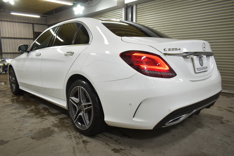 メルセデスベンツ Cクラス C220d AVG AMGﾗｲﾝ ﾚｰﾀﾞｰｾｰﾌﾃｨP 後期型  燃費18.9km  ﾋｰﾀｰ黒革 ﾃﾞｨｽﾄﾛ BSM Lﾁｪﾝｼﾞ 誤発進 AMGｴｱﾛ18AW  ｷｰﾚｽGO ﾊﾟｰｸﾄﾛ LEDﾍｯﾄﾞﾗｲﾄ ﾏﾙﾁｱﾝﾋﾞｴﾝﾄ 地ﾃﾞｼﾞﾅﾋﾞBｶﾒﾗ 2年保証