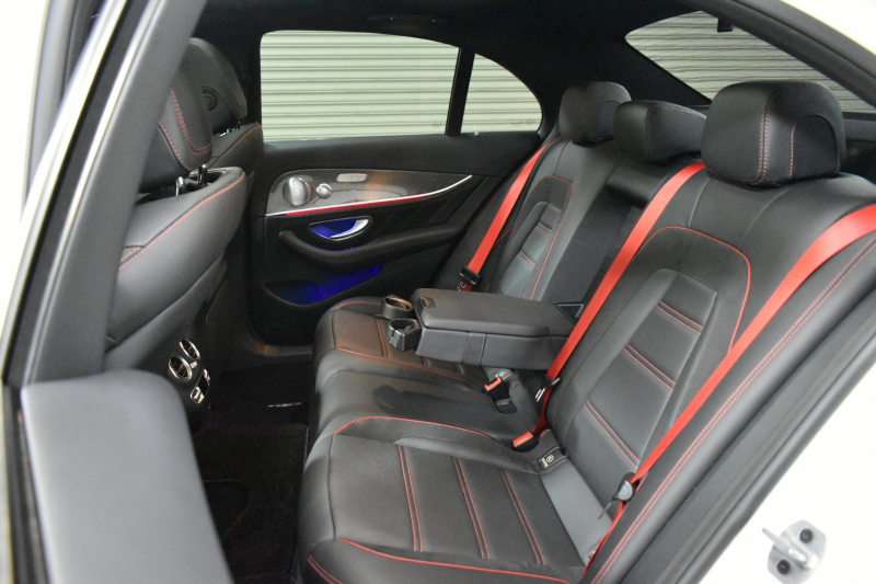 AMG Eクラス E53 4ﾏﾁｯｸ+ ISG搭載 ｴｸｽｸﾙｰｼﾌﾞP ﾚｰﾀﾞｰｾｰﾌﾃｨP ﾊﾟﾉﾗﾏｻﾝﾙｰﾌ 革 ﾍﾞﾝﾁﾚｰﾀｰ ﾏｯｻｰｼﾞ ﾌﾞﾙﾒｽﾀｰS HUD ﾌｯﾄｹﾞｰﾄ ｴｱﾛ20AW ﾃﾞｨｽﾄﾛ ﾌﾞﾗｲﾝﾄﾞS ﾚｰﾝｷｰﾌﾟ ﾅﾋﾞTV 360ｶﾒﾗ ｷｰﾚｽｺﾞｰ 2年保証