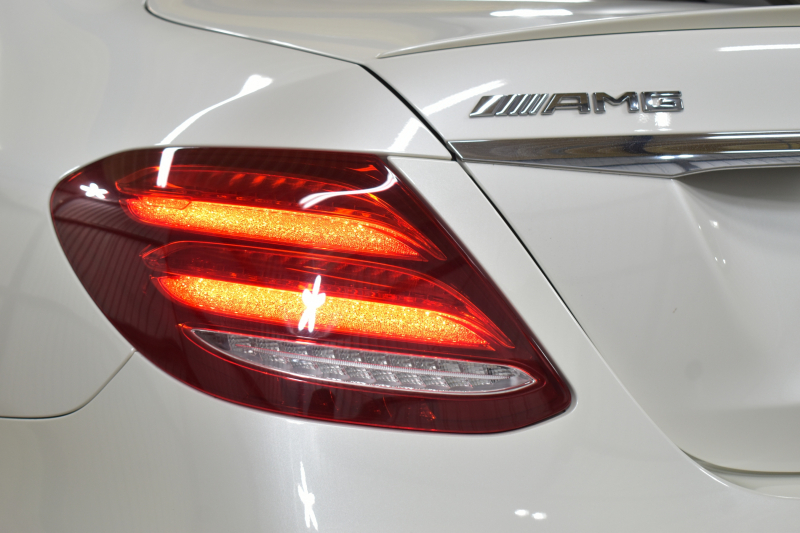 AMG Eクラス E53 4ﾏﾁｯｸ+ ISG搭載 ｴｸｽｸﾙｰｼﾌﾞP ﾚｰﾀﾞｰｾｰﾌﾃｨP ﾊﾟﾉﾗﾏｻﾝﾙｰﾌ 革 ﾍﾞﾝﾁﾚｰﾀｰ ﾏｯｻｰｼﾞ ﾌﾞﾙﾒｽﾀｰS HUD ﾌｯﾄｹﾞｰﾄ ｴｱﾛ20AW ﾃﾞｨｽﾄﾛ ﾌﾞﾗｲﾝﾄﾞS ﾚｰﾝｷｰﾌﾟ ﾅﾋﾞTV 360ｶﾒﾗ ｷｰﾚｽｺﾞｰ 2年保証