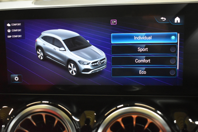 メルセデスベンツ GLA GLA200d 4M AMGﾗｲﾝ AMGﾚｻﾞｰｴｸｽｸﾙｰｼﾌﾞP ｱﾄﾞﾊﾞﾝｽﾄﾞP ﾅﾋﾞｹﾞｰｼｮﾝP ﾚｰﾀﾞｰｾｰﾌﾃｨP 1ｵｰﾅｰ ﾊﾟﾉﾗﾏｻﾝﾙｰﾌ 革 HUD ｱﾄﾞﾊﾞﾝｽﾄﾞｻｳﾝﾄﾞ AMGｴｱﾛ19AW ﾃﾞｨｽﾄﾛ ﾌﾞﾗｲﾝﾄﾞS MBUXﾅﾋﾞTV 360ｶﾒﾗ ﾌｯﾄｹﾞｰﾄ ｷｰﾚｽｺﾞｰ 2年保証