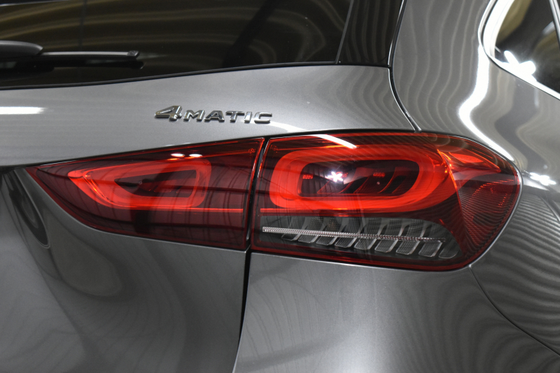 メルセデスベンツ GLA GLA200d 4M AMGﾗｲﾝ AMGﾚｻﾞｰｴｸｽｸﾙｰｼﾌﾞP ｱﾄﾞﾊﾞﾝｽﾄﾞP ﾅﾋﾞｹﾞｰｼｮﾝP ﾚｰﾀﾞｰｾｰﾌﾃｨP 1ｵｰﾅｰ ﾊﾟﾉﾗﾏｻﾝﾙｰﾌ 革 HUD ｱﾄﾞﾊﾞﾝｽﾄﾞｻｳﾝﾄﾞ AMGｴｱﾛ19AW ﾃﾞｨｽﾄﾛ ﾌﾞﾗｲﾝﾄﾞS MBUXﾅﾋﾞTV 360ｶﾒﾗ ﾌｯﾄｹﾞｰﾄ ｷｰﾚｽｺﾞｰ 2年保証