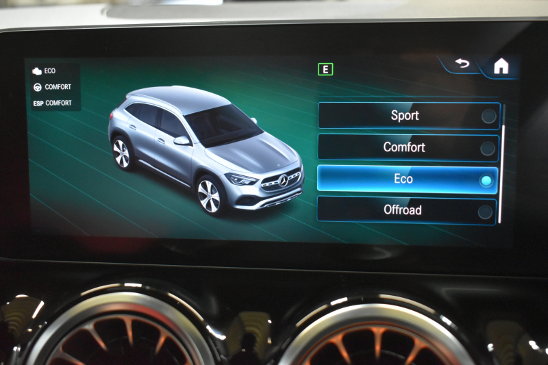 メルセデスベンツ GLA GLA200d 4M AMGﾗｲﾝ AMGﾚｻﾞｰｴｸｽｸﾙｰｼﾌﾞP ｱﾄﾞﾊﾞﾝｽﾄﾞP ﾅﾋﾞｹﾞｰｼｮﾝP ﾚｰﾀﾞｰｾｰﾌﾃｨP 1ｵｰﾅｰ ﾊﾟﾉﾗﾏｻﾝﾙｰﾌ 革 HUD ｱﾄﾞﾊﾞﾝｽﾄﾞｻｳﾝﾄﾞ AMGｴｱﾛ19AW ﾃﾞｨｽﾄﾛ ﾌﾞﾗｲﾝﾄﾞS MBUXﾅﾋﾞTV 360ｶﾒﾗ ﾌｯﾄｹﾞｰﾄ ｷｰﾚｽｺﾞｰ 2年保証