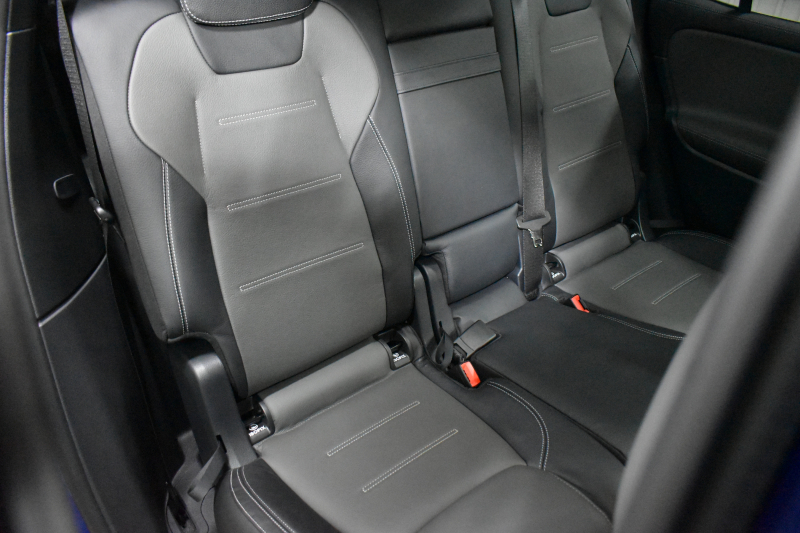 メルセデスベンツ GLB GLB200d 4ﾏﾁｯｸ AMGﾗｲﾝ AMGﾚｻﾞｰｴｸｽｸﾙｰｼﾌﾞP ｱﾄﾞﾊﾞﾝｽﾄﾞP ﾅﾋﾞｹﾞｰｼｮﾝP ﾚｰﾀﾞｰｾｰﾌﾃｨP ﾊﾟﾉﾗﾏｻﾝﾙｰﾌ 革 HUD ｱﾄﾞﾊﾞﾝｽﾄﾞｻｳﾝﾄﾞ AMGｴｱﾛ19AW MBUXﾅﾋﾞTV 360ｶﾒﾗ ﾜｲﾔﾚｽﾁｬｰｼﾞ ﾌｯﾄｹﾞｰﾄ ｷｰﾚｽｺﾞｰ 2年保証