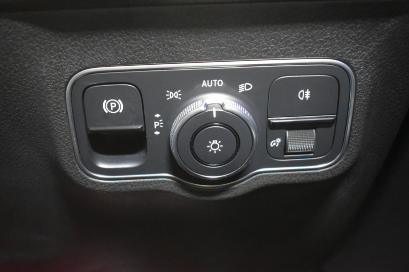 メルセデスベンツ GLB GLB200d 4ﾏﾁｯｸ AMGﾗｲﾝ AMGﾚｻﾞｰｴｸｽｸﾙｰｼﾌﾞP ｱﾄﾞﾊﾞﾝｽﾄﾞP ﾅﾋﾞｹﾞｰｼｮﾝP ﾚｰﾀﾞｰｾｰﾌﾃｨP ﾊﾟﾉﾗﾏｻﾝﾙｰﾌ 革 HUD ｱﾄﾞﾊﾞﾝｽﾄﾞｻｳﾝﾄﾞ AMGｴｱﾛ19AW MBUXﾅﾋﾞTV 360ｶﾒﾗ ﾜｲﾔﾚｽﾁｬｰｼﾞ ﾌｯﾄｹﾞｰﾄ ｷｰﾚｽｺﾞｰ 2年保証