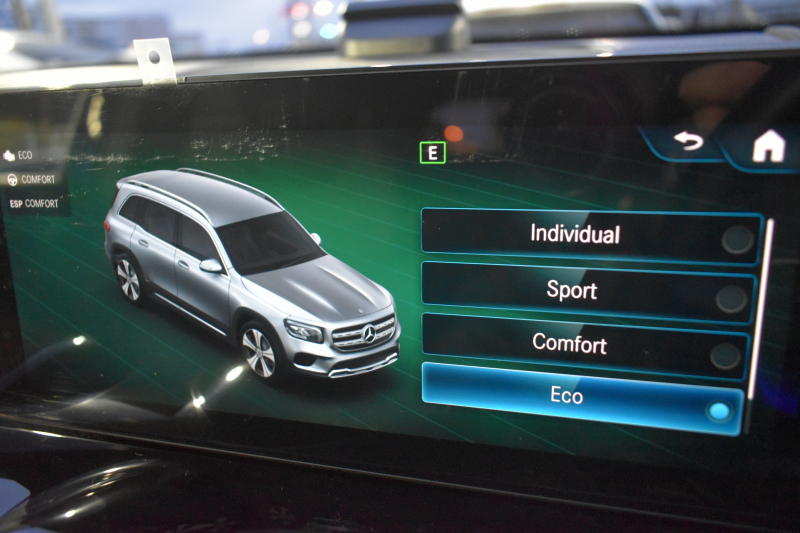 メルセデスベンツ GLB GLB200d 4ﾏﾁｯｸ AMGﾗｲﾝ AMGﾚｻﾞｰｴｸｽｸﾙｰｼﾌﾞP ｱﾄﾞﾊﾞﾝｽﾄﾞP ﾅﾋﾞｹﾞｰｼｮﾝP ﾚｰﾀﾞｰｾｰﾌﾃｨP ﾊﾟﾉﾗﾏｻﾝﾙｰﾌ 革 HUD ｱﾄﾞﾊﾞﾝｽﾄﾞｻｳﾝﾄﾞ AMGｴｱﾛ19AW MBUXﾅﾋﾞTV 360ｶﾒﾗ ﾜｲﾔﾚｽﾁｬｰｼﾞ ﾌｯﾄｹﾞｰﾄ ｷｰﾚｽｺﾞｰ 2年保証