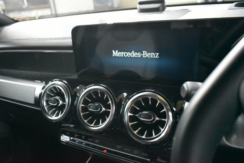 メルセデスベンツ GLB GLB200d 4ﾏﾁｯｸ AMGﾗｲﾝ AMGﾚｻﾞｰｴｸｽｸﾙｰｼﾌﾞP ｱﾄﾞﾊﾞﾝｽﾄﾞP ﾅﾋﾞｹﾞｰｼｮﾝP ﾚｰﾀﾞｰｾｰﾌﾃｨP ﾊﾟﾉﾗﾏｻﾝﾙｰﾌ 革 HUD ｱﾄﾞﾊﾞﾝｽﾄﾞｻｳﾝﾄﾞ AMGｴｱﾛ19AW MBUXﾅﾋﾞTV 360ｶﾒﾗ ﾜｲﾔﾚｽﾁｬｰｼﾞ ﾌｯﾄｹﾞｰﾄ ｷｰﾚｽｺﾞｰ 2年保証