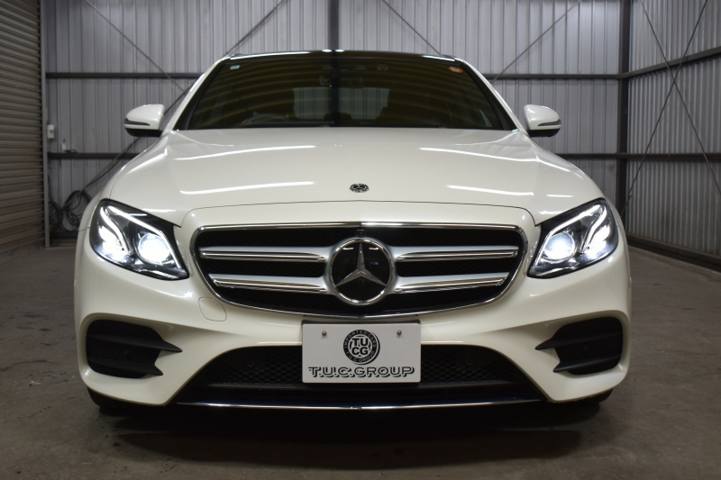 メルセデスベンツ Eクラス E350e AVG ｽﾎﾟｰﾂ ｴｸｽｸﾙｰｼﾌﾞP ﾚｰﾀﾞｰｾｰﾌﾃｨP PHV 1ｵｰﾅｰ ﾊﾟﾉﾗﾏｻﾝﾙｰﾌ ﾌﾞﾙﾒｽﾀｰS 全席ﾋｰﾀｰ黒革 ﾃﾞｨｽﾄﾛ ﾚｰﾝﾁｪﾝｼﾞ ﾌﾞﾗｲﾝﾄﾞｽﾎﾟｯﾄ AMGｴｱﾛ19AW ｷｰGO PTS ﾌｯﾄｹﾞｰﾄ 地デジ360ｶﾒ 2年保証