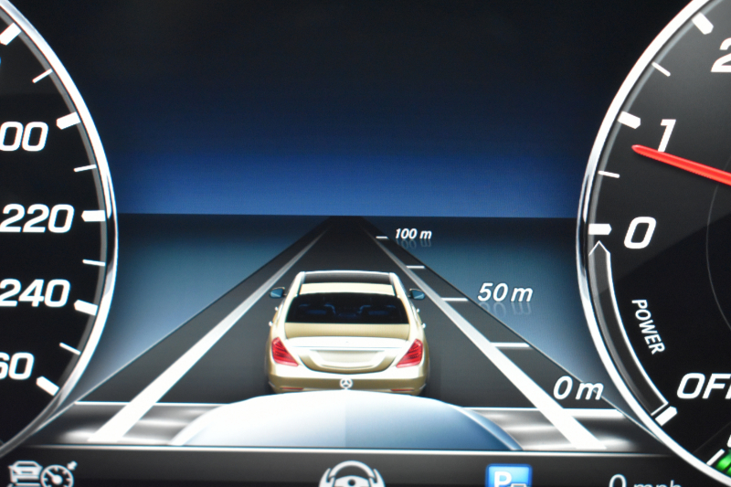 メルセデスベンツ Eクラス E350e AVG ｽﾎﾟｰﾂ ｴｸｽｸﾙｰｼﾌﾞP ﾚｰﾀﾞｰｾｰﾌﾃｨP PHV 1ｵｰﾅｰ ﾊﾟﾉﾗﾏｻﾝﾙｰﾌ ﾌﾞﾙﾒｽﾀｰS 全席ﾋｰﾀｰ黒革 ﾃﾞｨｽﾄﾛ ﾚｰﾝﾁｪﾝｼﾞ ﾌﾞﾗｲﾝﾄﾞｽﾎﾟｯﾄ AMGｴｱﾛ19AW ｷｰGO PTS ﾌｯﾄｹﾞｰﾄ 地デジ360ｶﾒ 2年保証