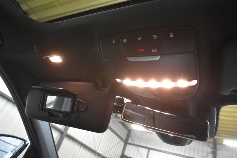 メルセデスベンツ Eクラス E350e AVG ｽﾎﾟｰﾂ ｴｸｽｸﾙｰｼﾌﾞP ﾚｰﾀﾞｰｾｰﾌﾃｨP PHV 1ｵｰﾅｰ ﾊﾟﾉﾗﾏｻﾝﾙｰﾌ ﾌﾞﾙﾒｽﾀｰS 全席ﾋｰﾀｰ黒革 ﾃﾞｨｽﾄﾛ ﾚｰﾝﾁｪﾝｼﾞ ﾌﾞﾗｲﾝﾄﾞｽﾎﾟｯﾄ AMGｴｱﾛ19AW ｷｰGO PTS ﾌｯﾄｹﾞｰﾄ 地デジ360ｶﾒ 2年保証