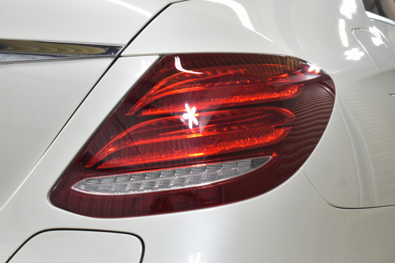 メルセデスベンツ Eクラス E350e AVG ｽﾎﾟｰﾂ ｴｸｽｸﾙｰｼﾌﾞP ﾚｰﾀﾞｰｾｰﾌﾃｨP PHV 1ｵｰﾅｰ ﾊﾟﾉﾗﾏｻﾝﾙｰﾌ ﾌﾞﾙﾒｽﾀｰS 全席ﾋｰﾀｰ黒革 ﾃﾞｨｽﾄﾛ ﾚｰﾝﾁｪﾝｼﾞ ﾌﾞﾗｲﾝﾄﾞｽﾎﾟｯﾄ AMGｴｱﾛ19AW ｷｰGO PTS ﾌｯﾄｹﾞｰﾄ 地デジ360ｶﾒ 2年保証