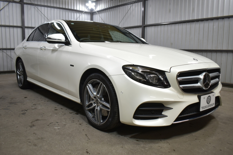 メルセデスベンツ Eクラス E350e AVG ｽﾎﾟｰﾂ ｴｸｽｸﾙｰｼﾌﾞP ﾚｰﾀﾞｰｾｰﾌﾃｨP PHV 1ｵｰﾅｰ ﾊﾟﾉﾗﾏｻﾝﾙｰﾌ ﾌﾞﾙﾒｽﾀｰS 全席ﾋｰﾀｰ黒革 ﾃﾞｨｽﾄﾛ ﾚｰﾝﾁｪﾝｼﾞ ﾌﾞﾗｲﾝﾄﾞｽﾎﾟｯﾄ AMGｴｱﾛ19AW ｷｰGO PTS ﾌｯﾄｹﾞｰﾄ 地デジ360ｶﾒ 2年保証
