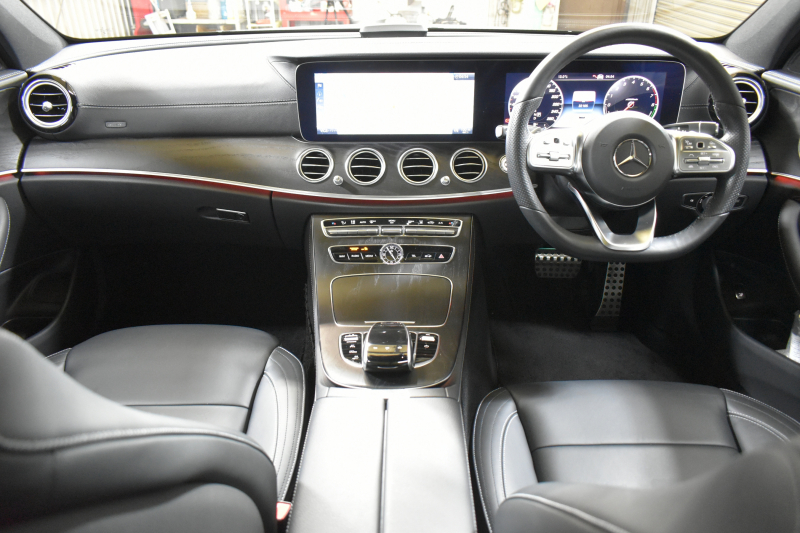 メルセデスベンツ Eクラス E350e AVG ｽﾎﾟｰﾂ ｴｸｽｸﾙｰｼﾌﾞP ﾚｰﾀﾞｰｾｰﾌﾃｨP PHV 1ｵｰﾅｰ ﾊﾟﾉﾗﾏｻﾝﾙｰﾌ ﾌﾞﾙﾒｽﾀｰS 全席ﾋｰﾀｰ黒革 ﾃﾞｨｽﾄﾛ ﾚｰﾝﾁｪﾝｼﾞ ﾌﾞﾗｲﾝﾄﾞｽﾎﾟｯﾄ AMGｴｱﾛ19AW ｷｰGO PTS ﾌｯﾄｹﾞｰﾄ 地デジ360ｶﾒ 2年保証