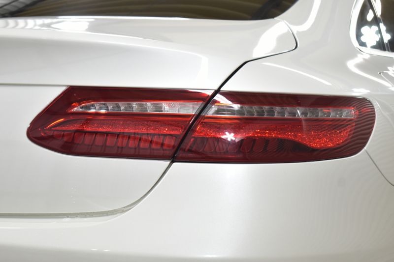 メルセデスベンツ Eクラス E300ｸｰﾍﾟ ｽﾎﾟｰﾂ ｴｸｽｸﾙｰｼﾌﾞP ﾚｰﾀﾞｰｾｰﾌﾃｨP ﾊﾟﾉﾗﾏｻﾝﾙｰﾌ 革 ﾍﾞﾝﾁﾚｰﾀｰ ﾏｯｻｰｼﾞ ﾌﾞﾙﾒｽﾀｰS ｴｱﾊﾞﾗﾝｽP ﾌｯﾄﾄﾗﾝｸ ﾍｯﾄﾞｱｯﾌﾟD AMGｴｱﾛ19AW ﾅﾋﾞTV 360ｶﾒﾗ ﾃﾞｨｽﾄﾛﾆｯｸ ﾌﾞﾗｲﾝﾄﾞｽﾎﾟｯﾄ ﾚｰﾝｷｰﾌﾟ ｷｰﾚｽｺﾞｰ 2年保証