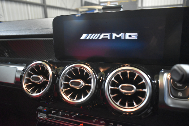 AMG GLB MercedesAMG GLB35 4ﾏﾁｯｸ AMGｱﾄﾞﾊﾞﾝｽﾄﾞ＆ﾊﾟﾌｫｰﾏﾝｽP ﾚｰﾀﾞｰｾｰﾌﾃｨP ﾅﾋﾞP ﾊﾟﾉﾗﾏｻﾝﾙｰﾌ ﾋｰﾀｰｸｰﾗｰ赤/黒革 対話式ﾅﾋﾞ ACC BSM ﾚｰﾝｷｰﾌﾟ AMGｴｱﾛ19AW ｷｰﾚｽGO PTS ﾍｯﾄﾞｱｯﾌﾟD  地ﾃﾞｼﾞﾅﾋﾞ 360ｶﾒﾗ2年保証