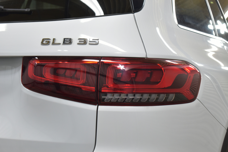 AMG GLB MercedesAMG GLB35 4ﾏﾁｯｸ AMGｱﾄﾞﾊﾞﾝｽﾄﾞ＆ﾊﾟﾌｫｰﾏﾝｽP ﾚｰﾀﾞｰｾｰﾌﾃｨP ﾅﾋﾞP ﾊﾟﾉﾗﾏｻﾝﾙｰﾌ ﾋｰﾀｰｸｰﾗｰ赤/黒革 対話式ﾅﾋﾞ ACC BSM ﾚｰﾝｷｰﾌﾟ AMGｴｱﾛ19AW ｷｰﾚｽGO PTS ﾍｯﾄﾞｱｯﾌﾟD  地ﾃﾞｼﾞﾅﾋﾞ 360ｶﾒﾗ2年保証