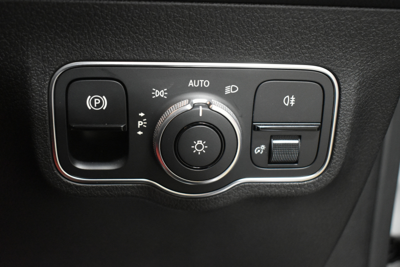 AMG GLB MercedesAMG GLB35 4ﾏﾁｯｸ AMGｱﾄﾞﾊﾞﾝｽﾄﾞ＆ﾊﾟﾌｫｰﾏﾝｽP ﾚｰﾀﾞｰｾｰﾌﾃｨP ﾅﾋﾞP ﾊﾟﾉﾗﾏｻﾝﾙｰﾌ ﾋｰﾀｰｸｰﾗｰ赤/黒革 対話式ﾅﾋﾞ ACC BSM ﾚｰﾝｷｰﾌﾟ AMGｴｱﾛ19AW ｷｰﾚｽGO PTS ﾍｯﾄﾞｱｯﾌﾟD  地ﾃﾞｼﾞﾅﾋﾞ 360ｶﾒﾗ2年保証