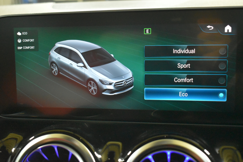 メルセデスベンツ Bクラス B180 AMGﾗｲﾝ AMGﾚｻﾞｰｴｸｽｸﾙｰｼﾌﾞP ｱﾄﾞﾊﾞﾝｽﾄﾞP ﾅﾋﾞｹﾞｰｼｮﾝP ﾚｰﾀﾞｰｾｰﾌﾃｨP ﾊﾟﾉﾗﾏｻﾝﾙｰﾌ 革 HUD 360ｶﾒﾗ ｱﾄﾞﾊﾞﾝｽﾄﾞｻｳﾝﾄﾞ AMGｴｱﾛ18AW ﾃﾞｨｽﾄﾛ ﾌﾞﾗｲﾝﾄﾞS ﾚｰﾝｷｰﾌﾟ MBUXﾅﾋﾞTV ﾌｯﾄｹﾞｰﾄ 2年保証