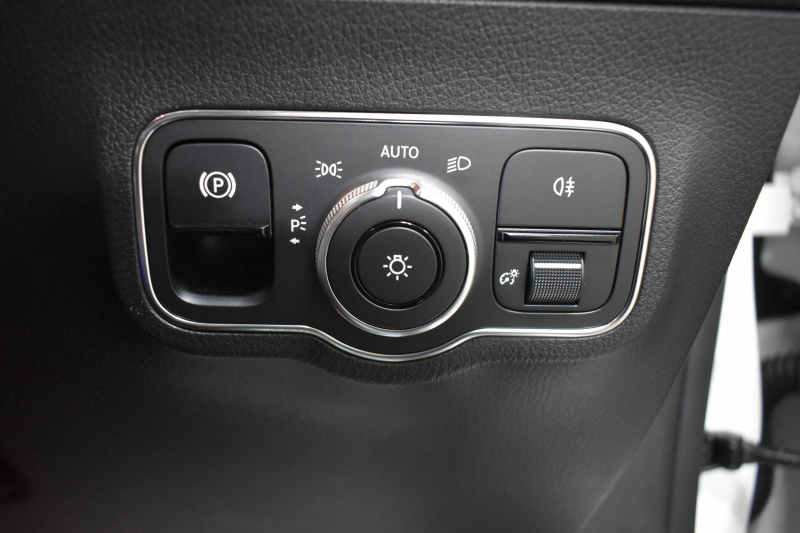 メルセデスベンツ Bクラス B180 AMGﾗｲﾝ AMGﾚｻﾞｰｴｸｽｸﾙｰｼﾌﾞP ｱﾄﾞﾊﾞﾝｽﾄﾞP ﾅﾋﾞｹﾞｰｼｮﾝP ﾚｰﾀﾞｰｾｰﾌﾃｨP ﾊﾟﾉﾗﾏｻﾝﾙｰﾌ 革 HUD 360ｶﾒﾗ ｱﾄﾞﾊﾞﾝｽﾄﾞｻｳﾝﾄﾞ AMGｴｱﾛ18AW ﾃﾞｨｽﾄﾛ ﾌﾞﾗｲﾝﾄﾞS ﾚｰﾝｷｰﾌﾟ MBUXﾅﾋﾞTV ﾌｯﾄｹﾞｰﾄ 2年保証