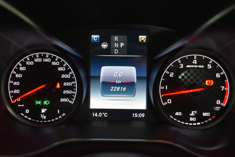 AMG Cクラス C43 4MATIC ｴｸｽｸﾙｰｼﾌﾞP ﾚｰﾀﾞｰｾｰﾌﾃｨP ﾊﾟﾉﾗﾏｻﾝﾙｰﾌ 革 ﾌﾞﾙﾒｽﾀｰｻｳﾝﾄﾞ ﾌｯﾄﾄﾗﾝｸ ｴｱﾊﾞﾗﾝｽP ｴｱﾛ19AW ﾃﾞｨｽﾄﾛﾆｯｸ ﾌﾞﾗｲﾝﾄﾞｽﾎﾟｯﾄ ﾚｰﾝｷｰﾌﾟ ﾅﾋﾞTV ﾊﾞｯｸｶﾒﾗ ｷｰﾚｽｺﾞｰ 2年保証