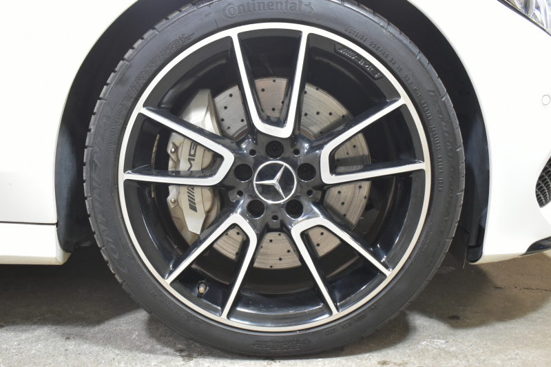 AMG Cクラス C43 4MATIC ｴｸｽｸﾙｰｼﾌﾞP ﾚｰﾀﾞｰｾｰﾌﾃｨP ﾊﾟﾉﾗﾏｻﾝﾙｰﾌ 革 ﾌﾞﾙﾒｽﾀｰｻｳﾝﾄﾞ ﾌｯﾄﾄﾗﾝｸ ｴｱﾊﾞﾗﾝｽP ｴｱﾛ19AW ﾃﾞｨｽﾄﾛﾆｯｸ ﾌﾞﾗｲﾝﾄﾞｽﾎﾟｯﾄ ﾚｰﾝｷｰﾌﾟ ﾅﾋﾞTV ﾊﾞｯｸｶﾒﾗ ｷｰﾚｽｺﾞｰ 2年保証