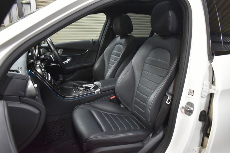 AMG Cクラス C43 4MATIC ｴｸｽｸﾙｰｼﾌﾞP ﾚｰﾀﾞｰｾｰﾌﾃｨP ﾊﾟﾉﾗﾏｻﾝﾙｰﾌ 革 ﾌﾞﾙﾒｽﾀｰｻｳﾝﾄﾞ ﾌｯﾄﾄﾗﾝｸ ｴｱﾊﾞﾗﾝｽP ｴｱﾛ19AW ﾃﾞｨｽﾄﾛﾆｯｸ ﾌﾞﾗｲﾝﾄﾞｽﾎﾟｯﾄ ﾚｰﾝｷｰﾌﾟ ﾅﾋﾞTV ﾊﾞｯｸｶﾒﾗ ｷｰﾚｽｺﾞｰ 2年保証