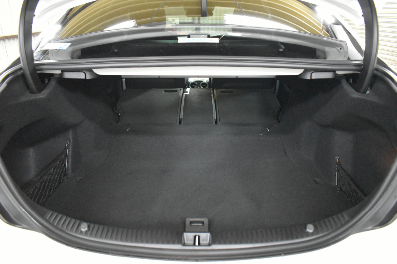 AMG Cクラス C43 4MATIC ｴｸｽｸﾙｰｼﾌﾞP ﾚｰﾀﾞｰｾｰﾌﾃｨP ﾊﾟﾉﾗﾏｻﾝﾙｰﾌ 革 ﾌﾞﾙﾒｽﾀｰｻｳﾝﾄﾞ ﾌｯﾄﾄﾗﾝｸ ｴｱﾊﾞﾗﾝｽP ｴｱﾛ19AW ﾃﾞｨｽﾄﾛﾆｯｸ ﾌﾞﾗｲﾝﾄﾞｽﾎﾟｯﾄ ﾚｰﾝｷｰﾌﾟ ﾅﾋﾞTV ﾊﾞｯｸｶﾒﾗ ｷｰﾚｽｺﾞｰ 2年保証