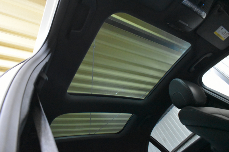 AMG Cクラス C43 4MATIC ｴｸｽｸﾙｰｼﾌﾞP ﾚｰﾀﾞｰｾｰﾌﾃｨP ﾊﾟﾉﾗﾏｻﾝﾙｰﾌ 革 ﾌﾞﾙﾒｽﾀｰｻｳﾝﾄﾞ ﾌｯﾄﾄﾗﾝｸ ｴｱﾊﾞﾗﾝｽP ｴｱﾛ19AW ﾃﾞｨｽﾄﾛﾆｯｸ ﾌﾞﾗｲﾝﾄﾞｽﾎﾟｯﾄ ﾚｰﾝｷｰﾌﾟ ﾅﾋﾞTV ﾊﾞｯｸｶﾒﾗ ｷｰﾚｽｺﾞｰ 2年保証