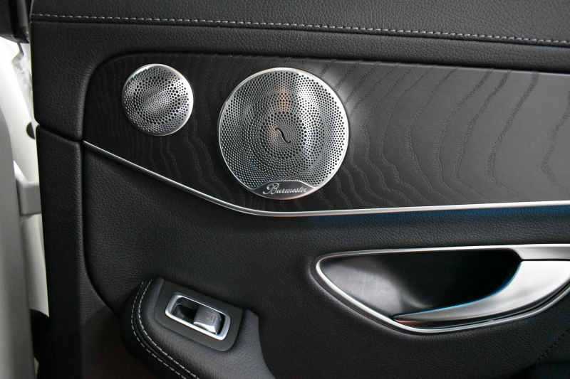 AMG Cクラス C43 4MATIC ｴｸｽｸﾙｰｼﾌﾞP ﾚｰﾀﾞｰｾｰﾌﾃｨP ﾊﾟﾉﾗﾏｻﾝﾙｰﾌ 革 ﾌﾞﾙﾒｽﾀｰｻｳﾝﾄﾞ ﾌｯﾄﾄﾗﾝｸ ｴｱﾊﾞﾗﾝｽP ｴｱﾛ19AW ﾃﾞｨｽﾄﾛﾆｯｸ ﾌﾞﾗｲﾝﾄﾞｽﾎﾟｯﾄ ﾚｰﾝｷｰﾌﾟ ﾅﾋﾞTV ﾊﾞｯｸｶﾒﾗ ｷｰﾚｽｺﾞｰ 2年保証