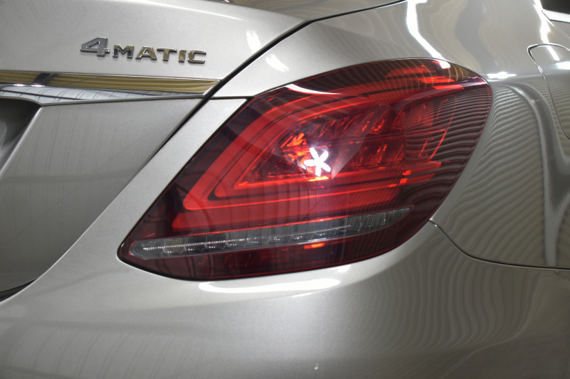 メルセデスベンツ Cクラス C200 4MATIC AVG AMGﾗｲﾝ ﾚｻﾞｰｴｸｽｸﾙｰｼﾌﾞP ﾚｰﾀﾞｰｾｰﾌﾃｨP 後期 4WD 赤革 ﾌﾞﾙﾒｽﾀｰS HUD ｴｱﾊﾞﾗﾝｽP 液晶ﾒｰﾀｰ ﾌｯﾄﾄﾗﾝｸ AMGｴｱﾛ18AW ﾃﾞｨｽﾄﾛ ﾌﾞﾗｲﾝﾄﾞS ﾚｰﾝｷｰﾌﾟ ﾅﾋﾞTV Bｶﾒﾗ ｷｰﾚｽｺﾞｰ 2年保証