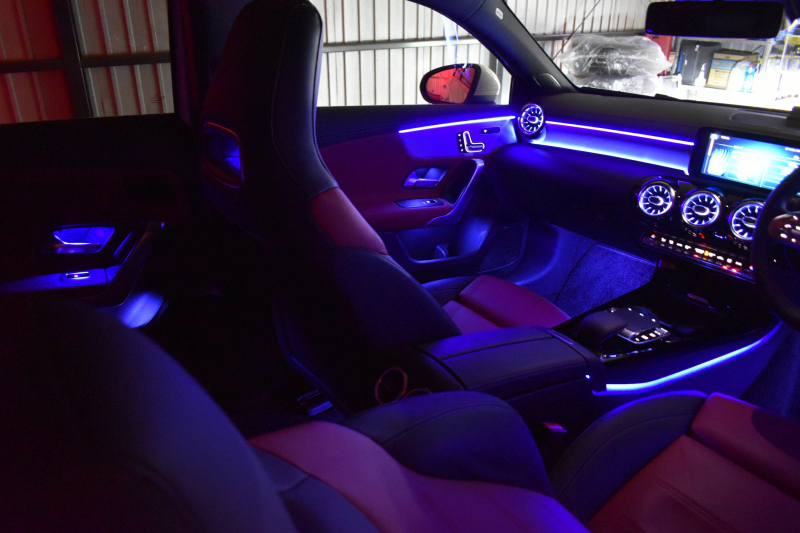 メルセデスベンツ Aクラス A180 ｽﾀｲﾙ AMGﾗｲﾝ AMGﾚｻﾞｰｴｸｽｸﾙｰｼﾌﾞP ｱﾄﾞﾊﾞﾝｽﾄﾞP ﾅﾋﾞｹﾞｰｼｮﾝP ﾚｰﾀﾞｰｾｰﾌﾃｨP ﾊﾟﾉﾗﾏｻﾝﾙｰﾌ 革 HUD 360ｶﾒﾗ ｱﾄﾞﾊﾞﾝｽﾄﾞｻｳﾝﾄﾞ AMGｴｱﾛ18AW ﾃﾞｨｽﾄﾛ ﾌﾞﾗｲﾝﾄﾞS ﾚｰﾝｷｰﾌﾟ MBUXﾅﾋﾞTV 2年保証