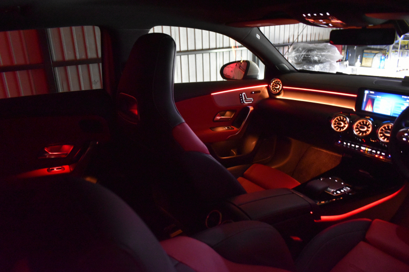 メルセデスベンツ Aクラス A180 ｽﾀｲﾙ AMGﾗｲﾝ AMGﾚｻﾞｰｴｸｽｸﾙｰｼﾌﾞP ｱﾄﾞﾊﾞﾝｽﾄﾞP ﾅﾋﾞｹﾞｰｼｮﾝP ﾚｰﾀﾞｰｾｰﾌﾃｨP ﾊﾟﾉﾗﾏｻﾝﾙｰﾌ 革 HUD 360ｶﾒﾗ ｱﾄﾞﾊﾞﾝｽﾄﾞｻｳﾝﾄﾞ AMGｴｱﾛ18AW ﾃﾞｨｽﾄﾛ ﾌﾞﾗｲﾝﾄﾞS ﾚｰﾝｷｰﾌﾟ MBUXﾅﾋﾞTV 2年保証