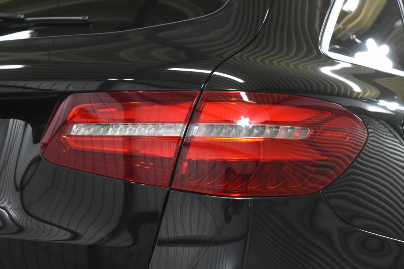 メルセデスベンツ GLC GLC250 4MATIC ｽﾎﾟｰﾂ ﾚｰﾀﾞｰｾｰﾌﾃｨP AMGｴｱﾛ19AW ｻｲﾄﾞﾗﾝﾆﾝｸﾞﾎﾞｰﾄﾞ ﾍｯﾄﾞｱｯﾌﾟD ﾌｯﾄｹﾞｰﾄ 全席ﾋｰﾀｰ半革 ﾃﾞｨｽﾄﾛ ﾌﾞﾗｲﾝﾄﾞS ﾚｰﾝｷｰﾌﾟ ﾅﾋﾞTV 360ｶﾒﾗ ｷｰﾚｽｺﾞｰ 2年保証