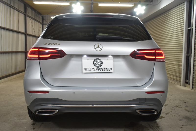 メルセデスベンツ Bクラス B200d ﾚｻﾞｰｴｸｽｸﾙｰｼﾌﾞP ｱﾄﾞﾊﾞﾝｽﾄﾞP ﾚｰﾀﾞｰSP  ﾅﾋﾞｹﾞｰｼｮﾝP ﾊﾟﾉﾗﾏｻﾝﾙｰﾌ MBUXｼｽﾃﾑ ﾋｰﾀｰ付ﾏｷｱｰﾄﾍﾞｰｼﾞｭ革 ACC BSM Lﾁｪﾝｼﾞ 17AW ﾏﾙﾁLED HUD 対話式ﾅﾋﾞTV 360ｶﾒﾗ 2年保証