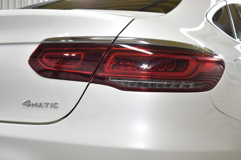 メルセデスベンツ GLCクーペ GLC220d 4ﾏﾁｯｸ ｸｰﾍﾟ AMGﾗｲﾝ ﾚｻﾞｰｴｸｽｸﾙｰｼﾌﾞ ﾚｰﾀﾞｰｾｰﾌﾃｨP 後期型 ｻﾝﾙｰﾌ 全席ﾋｰﾀｰ&ｸｰﾗｰ黒革 ﾃﾞｨｽﾄﾛﾆｯｸﾌﾟﾗｽ ﾌﾞﾗｲﾝﾄﾞｽﾎﾟｯﾄ ﾚｰﾝｷｰﾌﾟ AMGｴｱﾛ19AW ｷｰGO PTS ﾌｯﾄｹﾞｰﾄ HUD ﾌﾞﾙﾒｽﾀｰS 地ﾃﾞｼﾞﾅﾋﾞ 360ｶﾒﾗ 2年保証