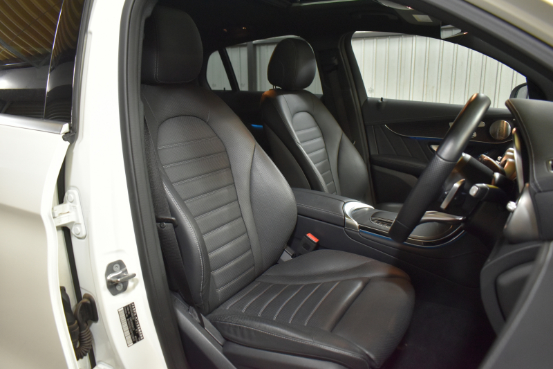 メルセデスベンツ GLCクーペ GLC220d 4ﾏﾁｯｸ ｸｰﾍﾟ AMGﾗｲﾝ ﾚｻﾞｰｴｸｽｸﾙｰｼﾌﾞ ﾚｰﾀﾞｰｾｰﾌﾃｨP 後期型 ｻﾝﾙｰﾌ 全席ﾋｰﾀｰ&ｸｰﾗｰ黒革 ﾃﾞｨｽﾄﾛﾆｯｸﾌﾟﾗｽ ﾌﾞﾗｲﾝﾄﾞｽﾎﾟｯﾄ ﾚｰﾝｷｰﾌﾟ AMGｴｱﾛ19AW ｷｰGO PTS ﾌｯﾄｹﾞｰﾄ HUD ﾌﾞﾙﾒｽﾀｰS 地ﾃﾞｼﾞﾅﾋﾞ 360ｶﾒﾗ 2年保証