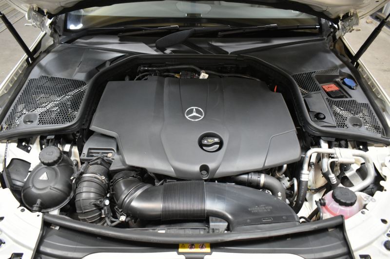 メルセデスベンツ Cクラス C220dﾜｺﾞﾝ ﾛｰﾚｳｽｴﾃﾞｨｼｮﾝ ﾚｰﾀﾞｰｾｰﾌﾃｨP 前期最終 特別仕様車  ﾃﾞｨｰｾﾞﾙ 燃費19.6km ﾊﾟﾉﾗﾏｻﾝﾙｰﾌ ﾋｰﾀｰ黒革 ﾃﾞｨｽﾄﾛ BSM Lｷｰﾌﾟ AMGｴｱﾛ18AW ｷｰﾚｽGO PTS 電動ﾘｱｹﾞｰﾄ 地ﾃﾞｼﾞﾅﾋﾞ Bｶﾒﾗ 2年保証