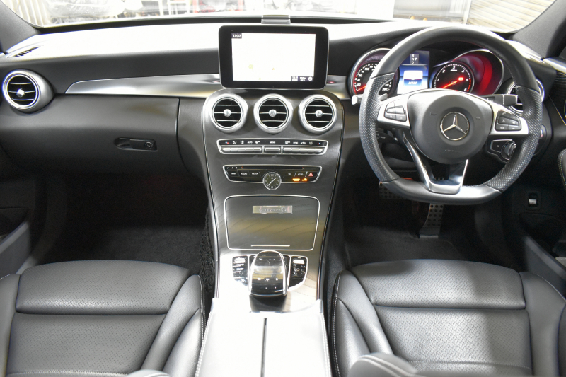 メルセデスベンツ Cクラス C220dﾜｺﾞﾝ ﾛｰﾚｳｽｴﾃﾞｨｼｮﾝ ﾚｰﾀﾞｰｾｰﾌﾃｨP 前期最終 特別仕様車  ﾃﾞｨｰｾﾞﾙ 燃費19.6km ﾊﾟﾉﾗﾏｻﾝﾙｰﾌ ﾋｰﾀｰ黒革 ﾃﾞｨｽﾄﾛ BSM Lｷｰﾌﾟ AMGｴｱﾛ18AW ｷｰﾚｽGO PTS 電動ﾘｱｹﾞｰﾄ 地ﾃﾞｼﾞﾅﾋﾞ Bｶﾒﾗ 2年保証