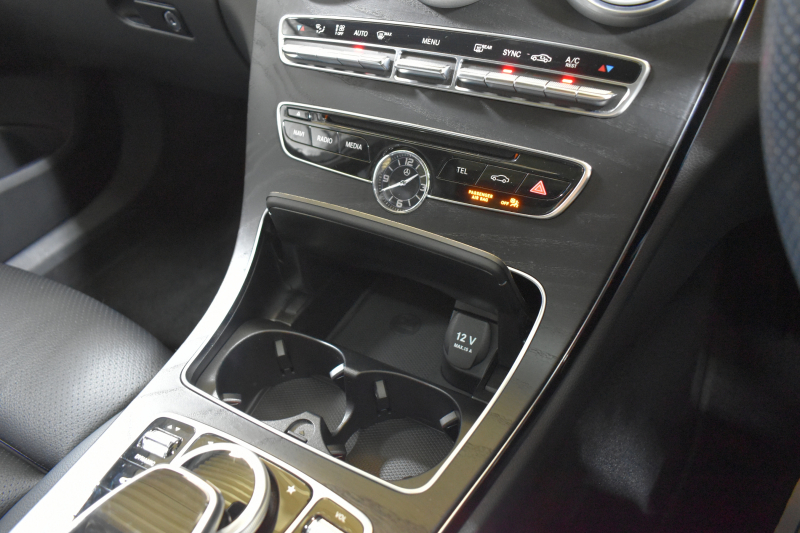 メルセデスベンツ Cクラス C220dﾜｺﾞﾝ ﾛｰﾚｳｽｴﾃﾞｨｼｮﾝ ﾚｰﾀﾞｰｾｰﾌﾃｨP 前期最終 特別仕様車  ﾃﾞｨｰｾﾞﾙ 燃費19.6km ﾊﾟﾉﾗﾏｻﾝﾙｰﾌ ﾋｰﾀｰ黒革 ﾃﾞｨｽﾄﾛ BSM Lｷｰﾌﾟ AMGｴｱﾛ18AW ｷｰﾚｽGO PTS 電動ﾘｱｹﾞｰﾄ 地ﾃﾞｼﾞﾅﾋﾞ Bｶﾒﾗ 2年保証